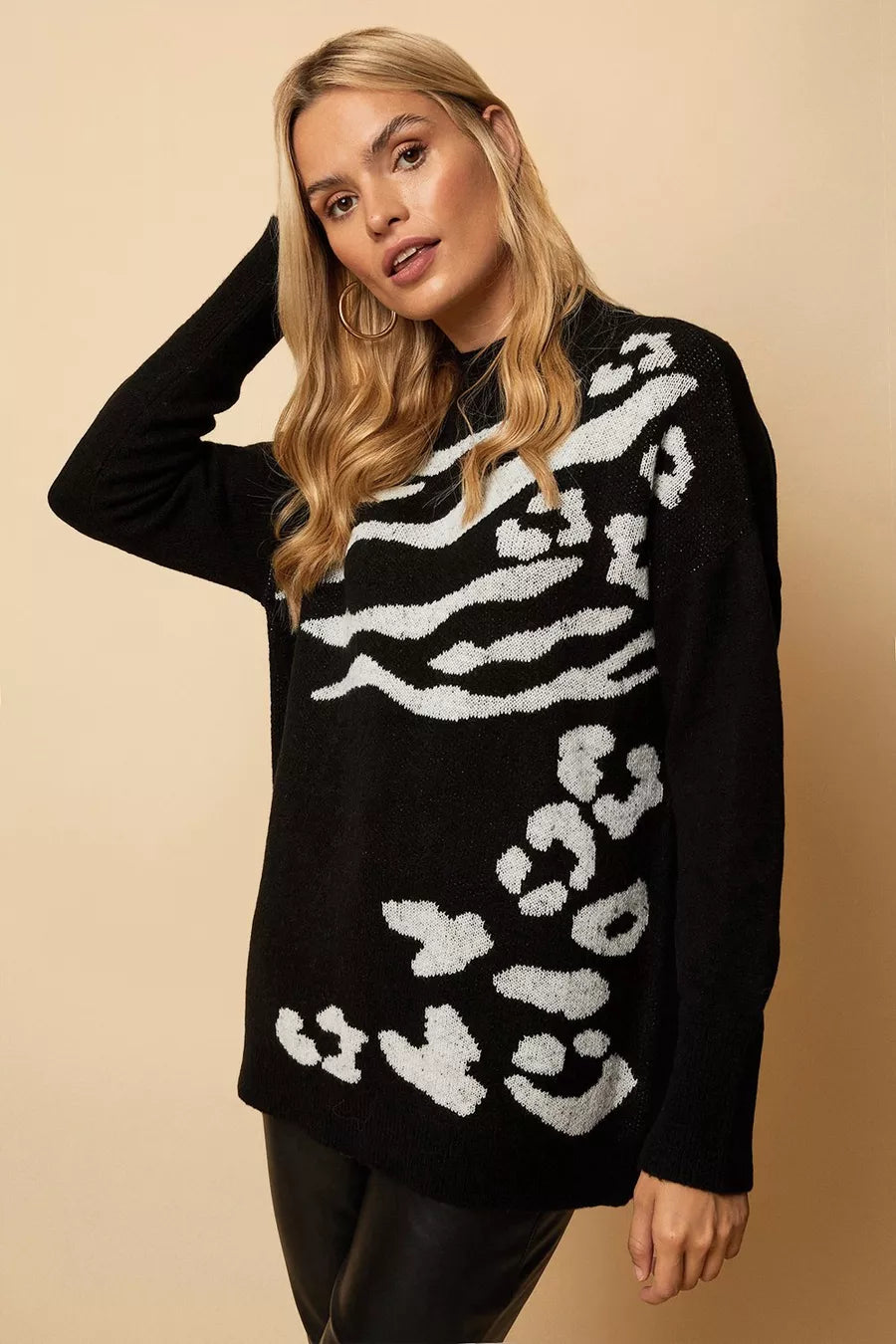 Mixed Animal Roll Neck Jumper Women's best-selling jackets