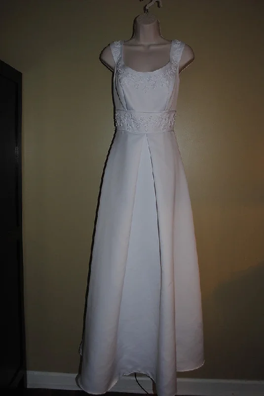 Casablanca Casablanca White Sleeveless NWOT Size 10 Earthy tone unclassified dresses