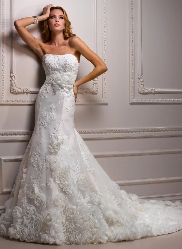 Maggie Sottero Abeline High-end unclassified dresses