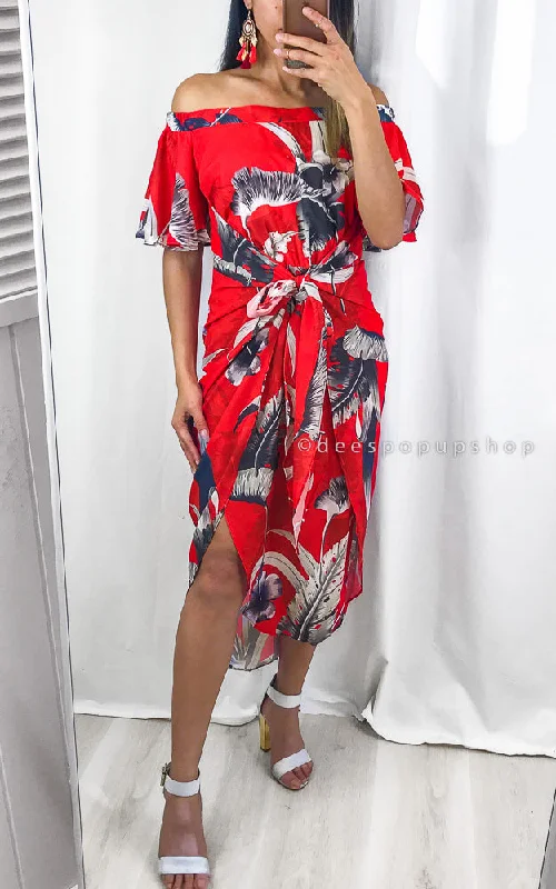 Penelope Wrap Dress - Red Print Metallic unclassified dresses